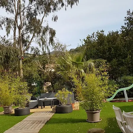 Maison Provencale 아파트